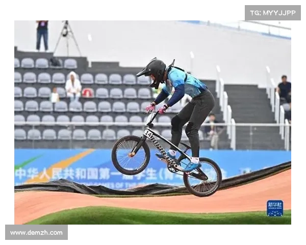 bmx锦标赛(探索BMX赛事规则核心内容：赛道安全装备标准比赛流程全面解析)
